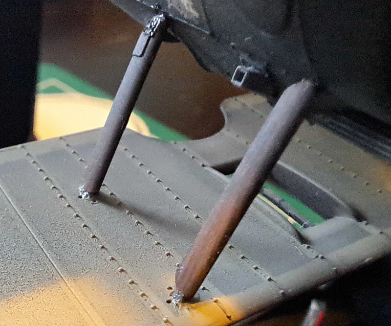 Glue mistakes on struts