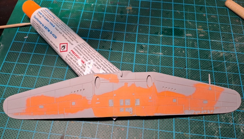 puttied onderkant geschuurd